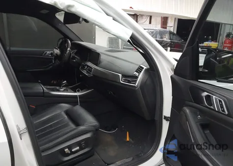 2020 BMW X5 Sdrive40I z USA, uszkodzony, nr VIN 5UXCR4C03LLE30647